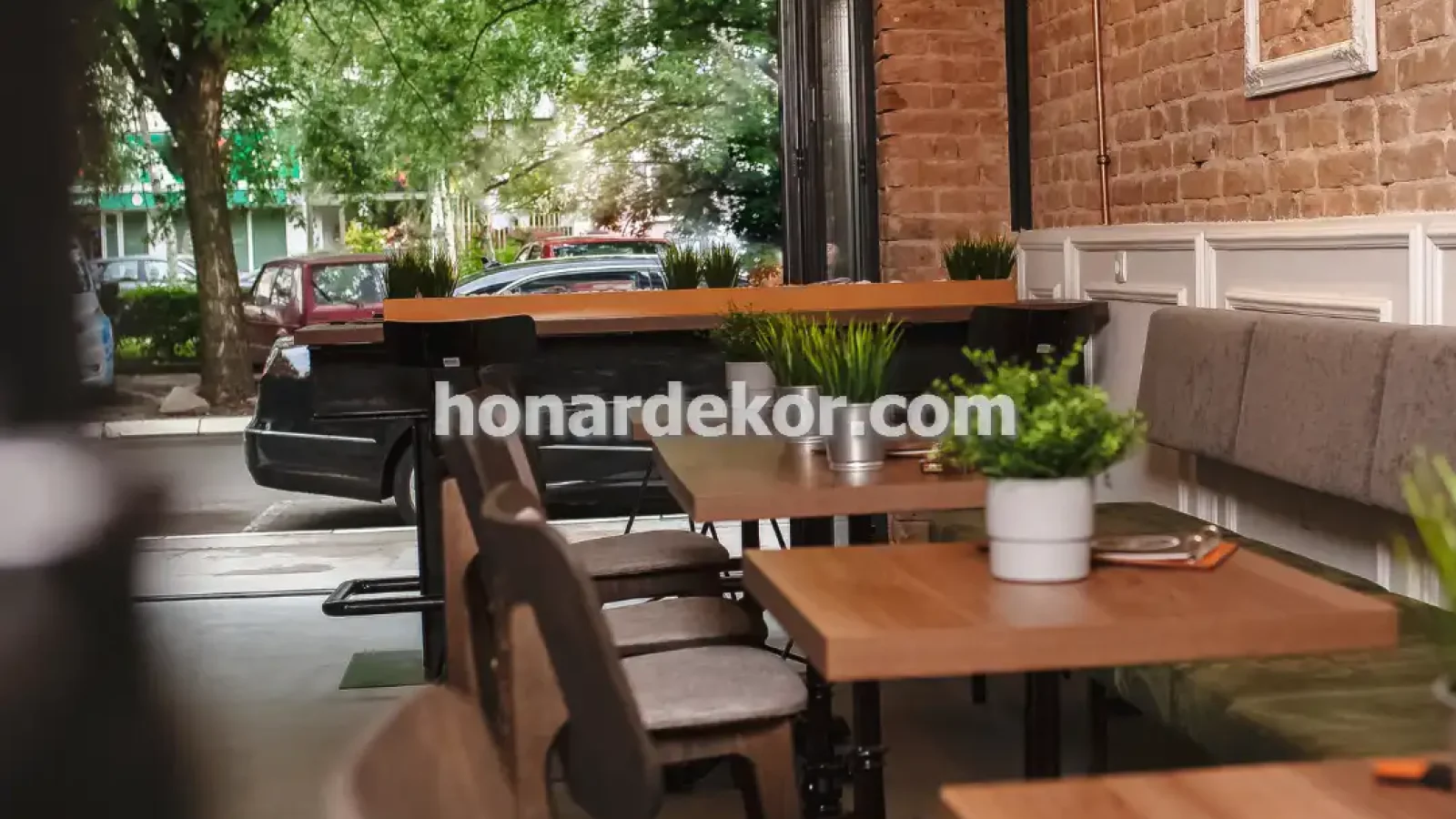 طراحی و دکوراسیون داخلی کافی شاپ کلاسیک در شمال تهران