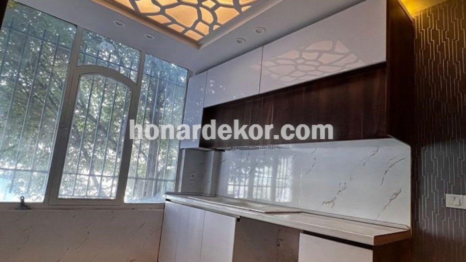 بازسازی کامل مسکونی و جزئیات دکوراتیو داخلی